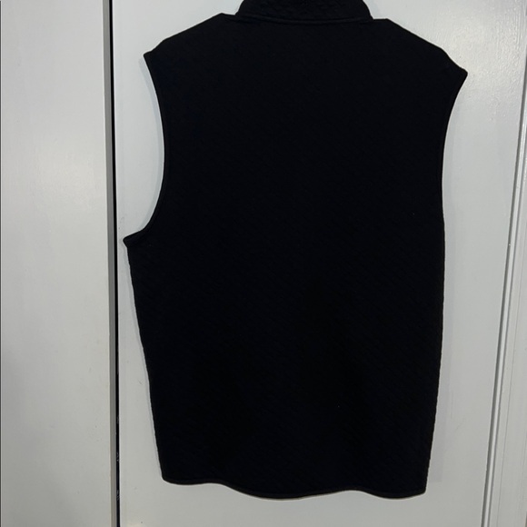 IZOD Men's Classic Black Vest - Picture 5 of 10